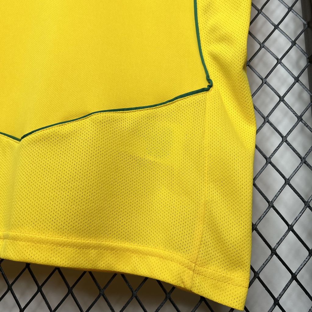 Camisa Retrô Brasil 2004/05 - RONALDINHO 10